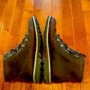 Women’s Merrill Leather boots Size 10